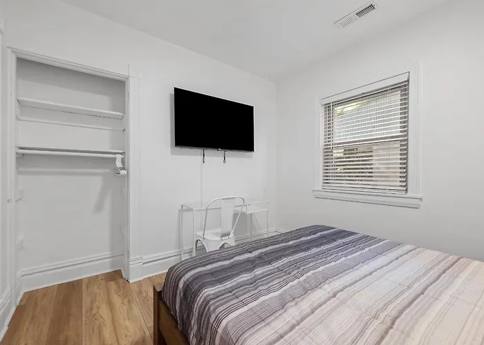 Privatunterkunft Shadyside 1d Stylish And Cozy Private Bedroom With Shared Bathroom